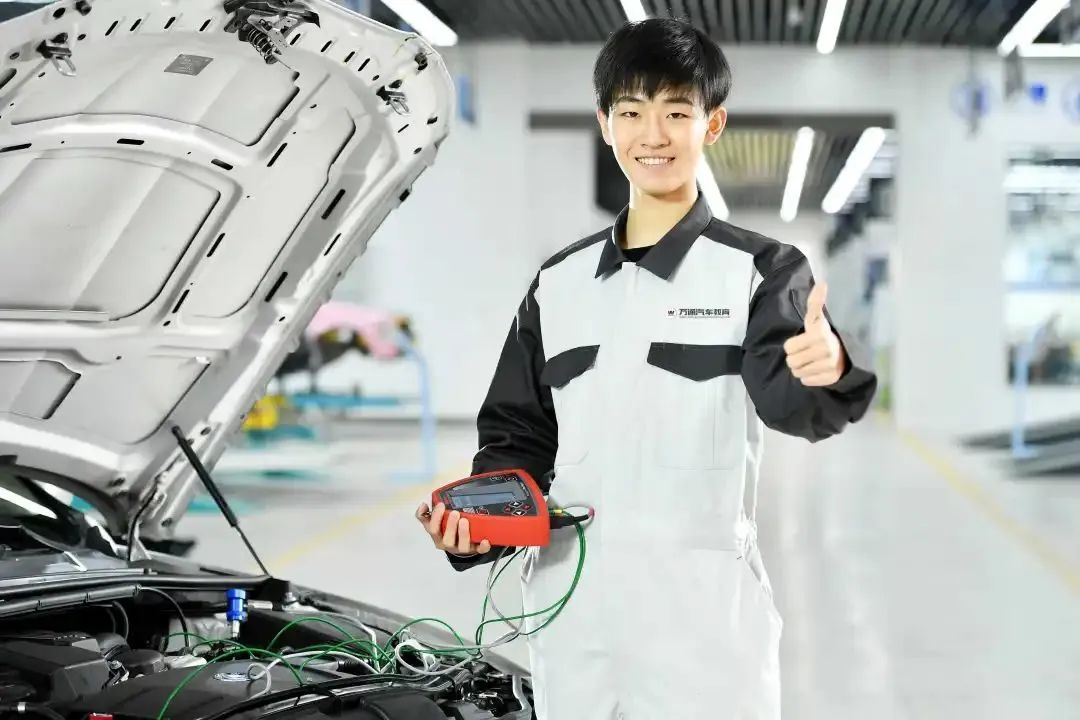 学汽修的孩子，毕业后都去了哪里？
