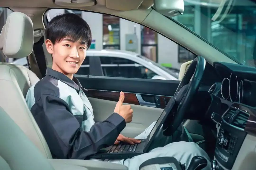 学汽修的孩子，毕业后都去了哪里？
